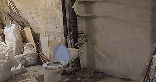 Демонтаж сантехкабины в панельном доме - цена от 1043 рублей | Сварной-Лпв